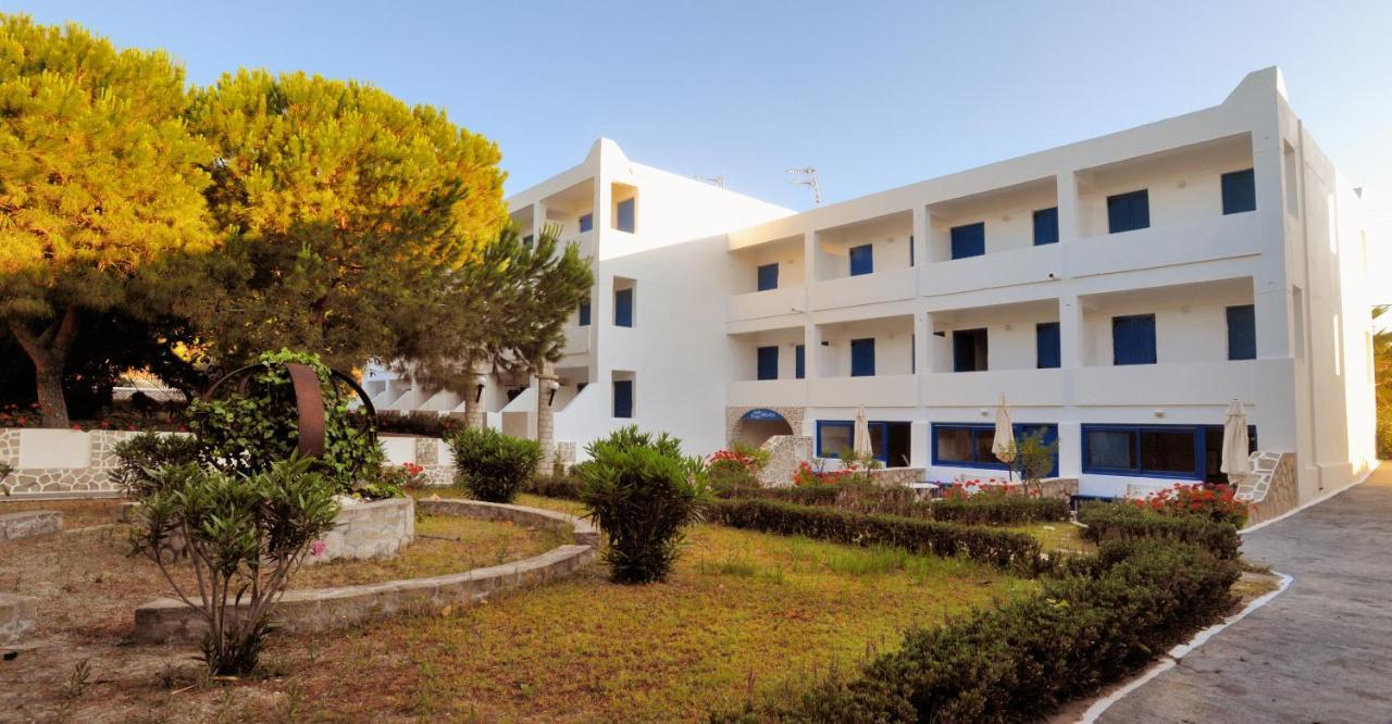 Lagada Beach Economy Hotel Adamantas  Buitenkant foto